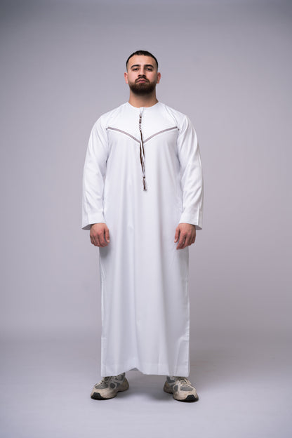 Omani Style Qamees Wit - Bruine stiksel