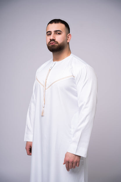 Omani Style Qamees Wit - Goude stiksel
